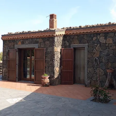 Villa Nero Etna Bronte Esterno foto