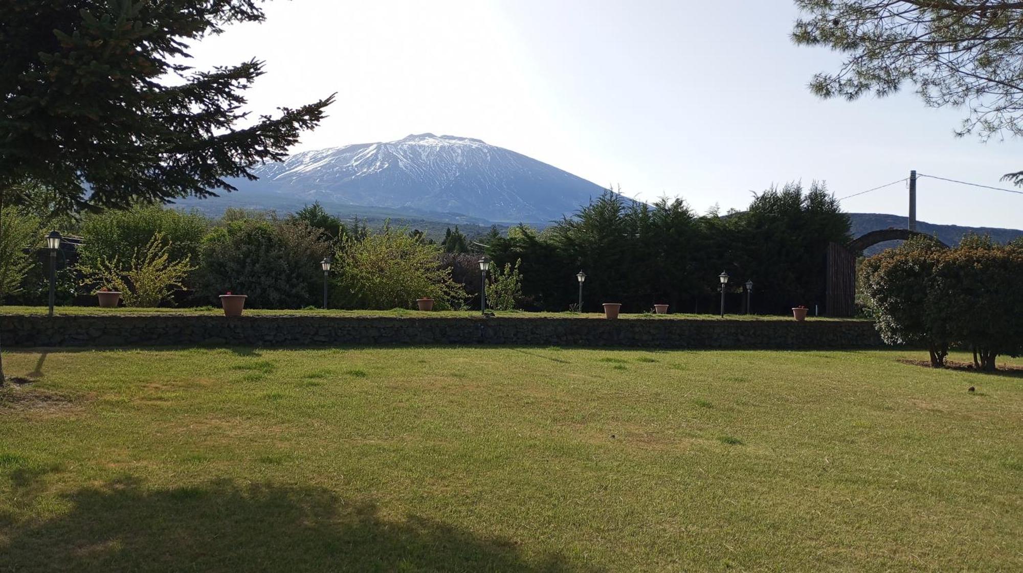 Nero Etna Bronte